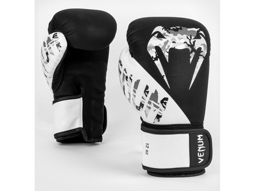Перчатки тренировочные VENUM Legacy Boxing Gloves