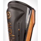 Захист ніг VENUM Elite Evo Shinguards
