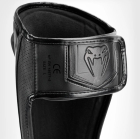 Захист ніг VENUM Elite Evo Shinguards