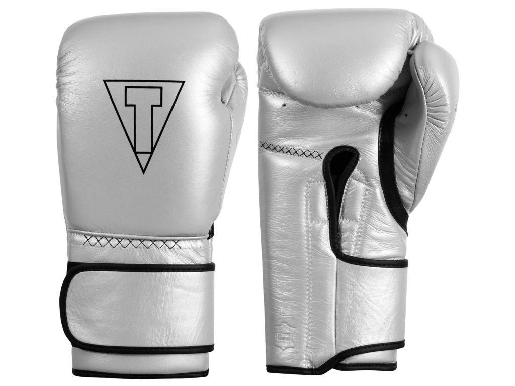 Тренувальні рукавички TITLE Boxing Momentum Pro Training