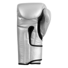 Тренувальні рукавички TITLE Boxing Momentum Pro Training